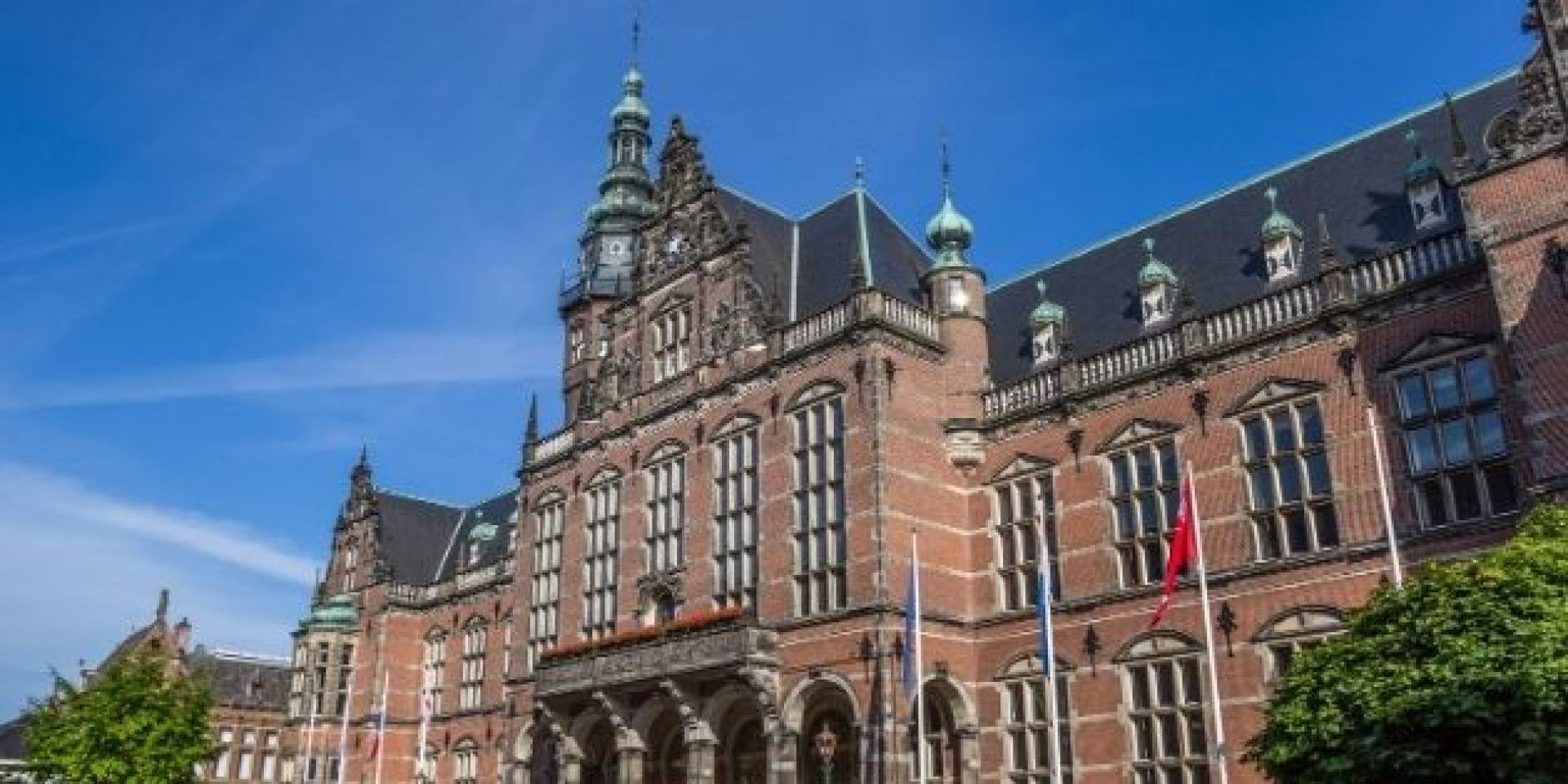 academiegebouw van rijksuniversiteit groningen